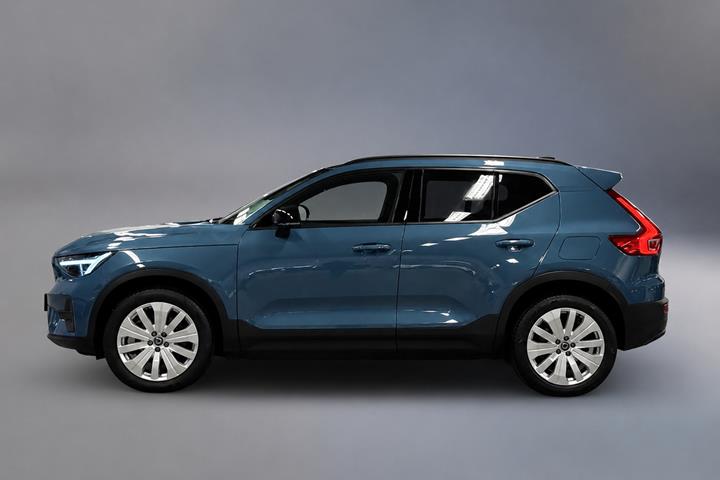 Blå Volvo EX40 fra 2025