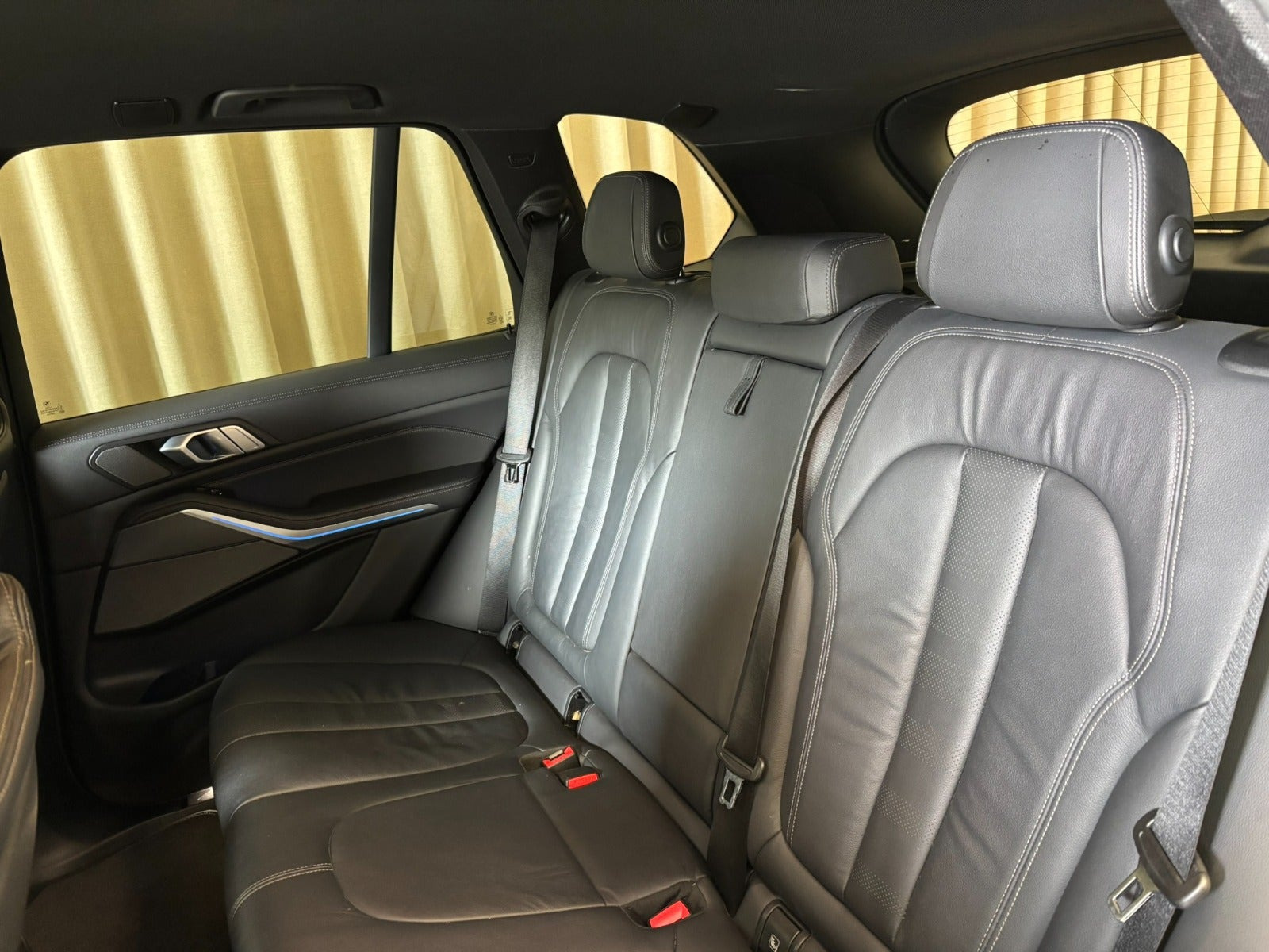 Sort BMW X5 fra 2020