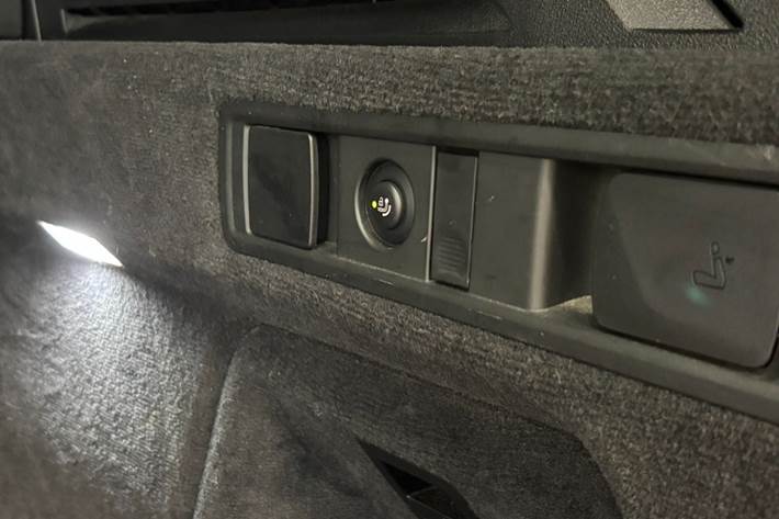 Sort BMW X5 fra 2020
