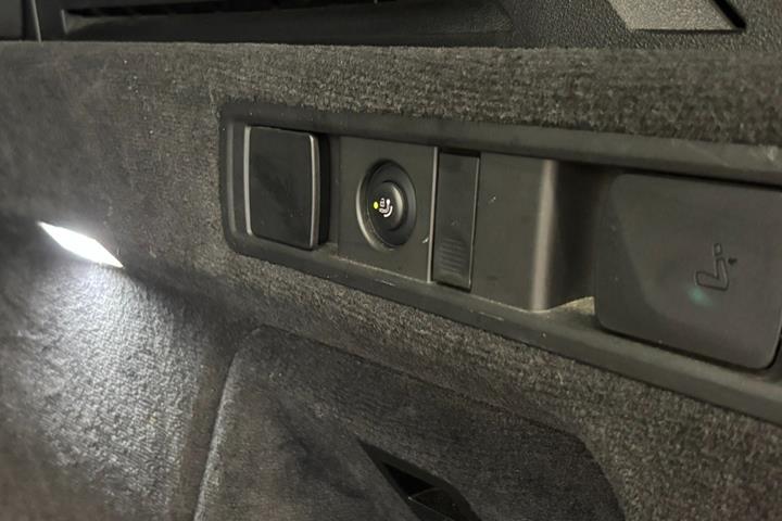 Sort BMW X5 fra 2020