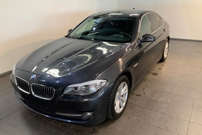 Sort BMW 520d fra 2013