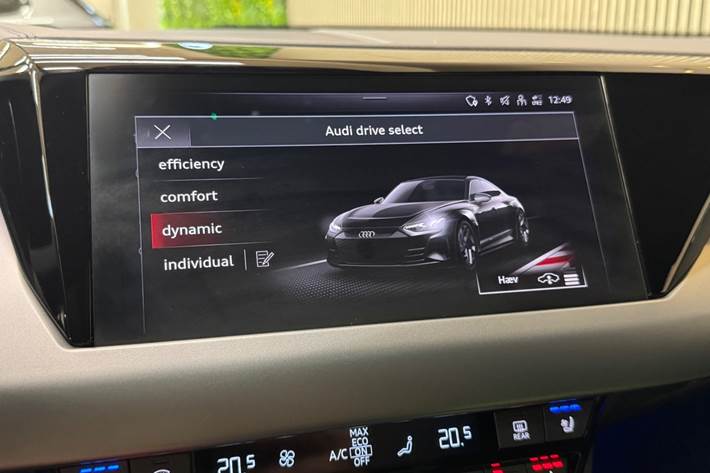 Sort Audi e-tron GT fra 2024