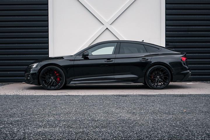Sort Audi RS5 fra 2020