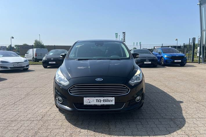 Sort Ford S-MAX fra 2019