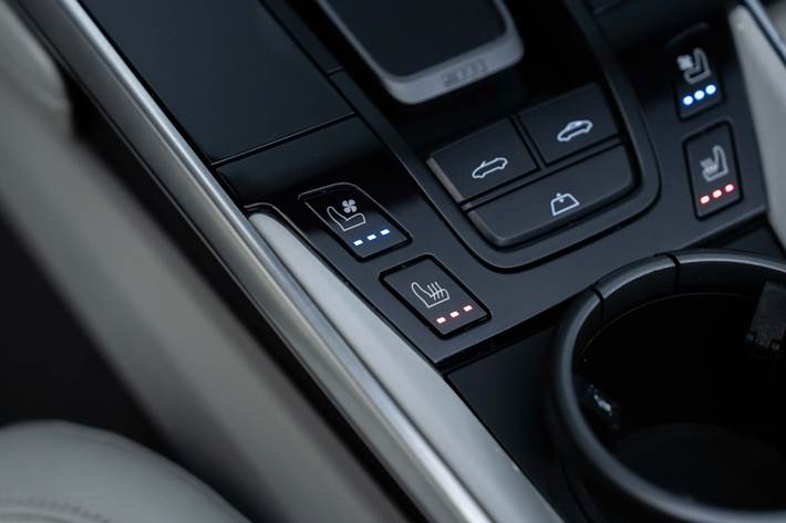 Grå Porsche 911 Carrera 4S fra 2020