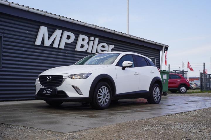 Hvid Mazda CX-3 fra 2015 set udefra