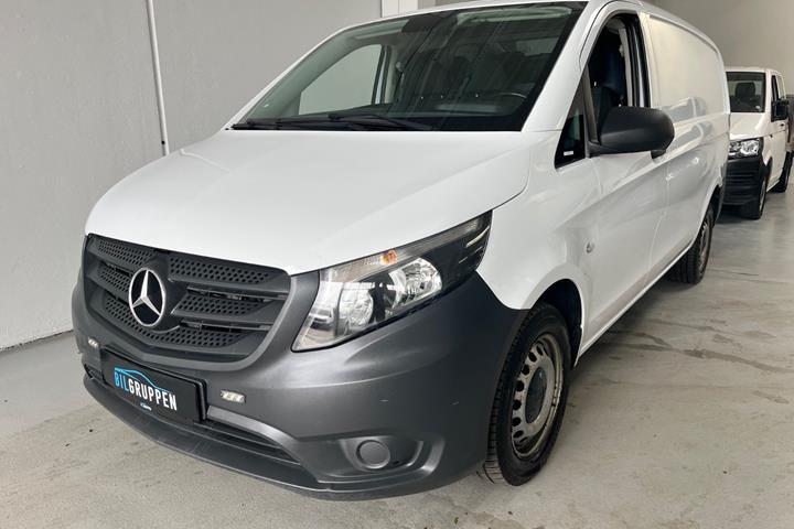 Gul Mercedes Vito 114 fra 2017