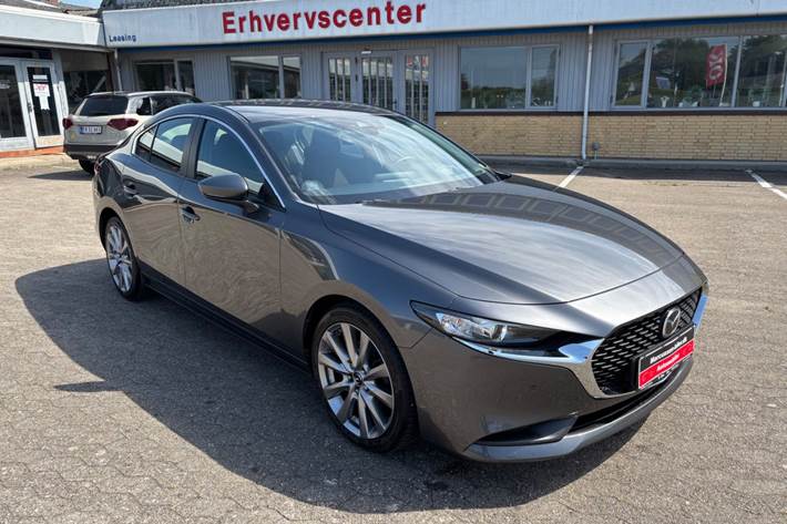Grå Mazda 3 fra 2019