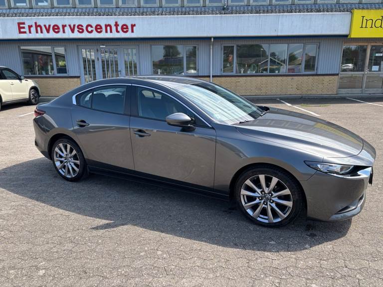 Mazda 3 1,8 SkyActiv-D 116 Sky