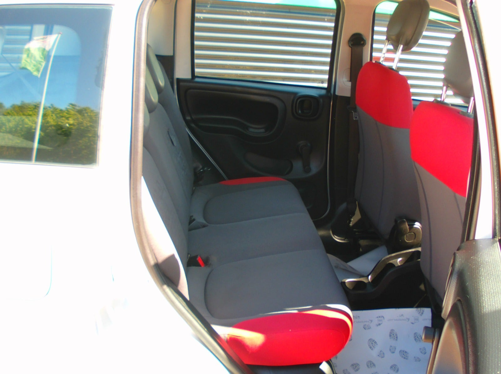 Sølv Fiat Panda fra 2012