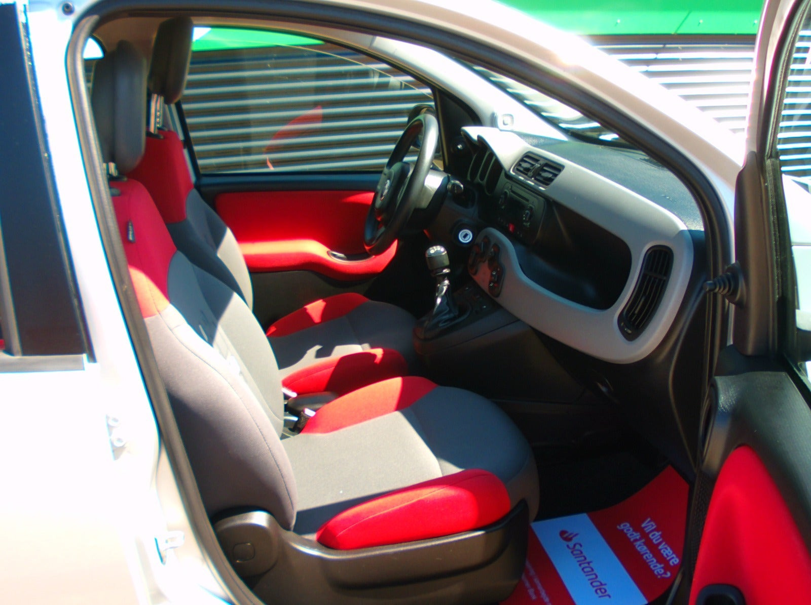 Sølv Fiat Panda fra 2012