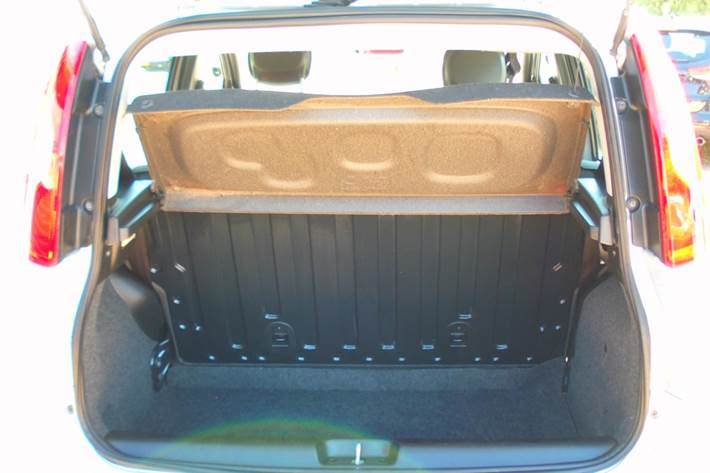 Sølv Fiat Panda fra 2012
