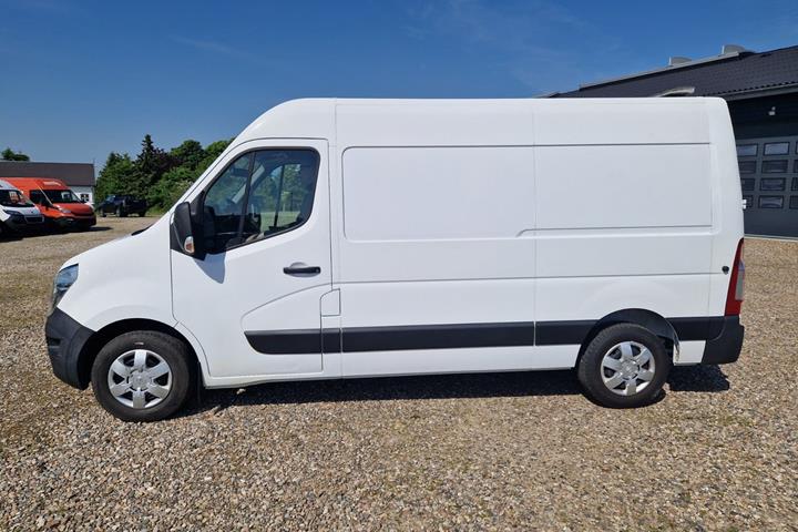 undefined Nissan NV400 fra 2021 set udefra