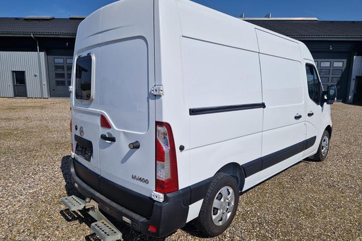 undefined Nissan NV400 fra 2021 set udefra