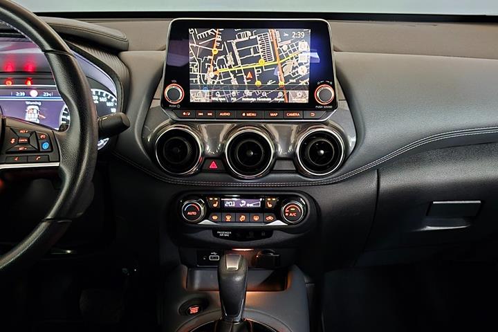 Sort Nissan Juke fra 2021