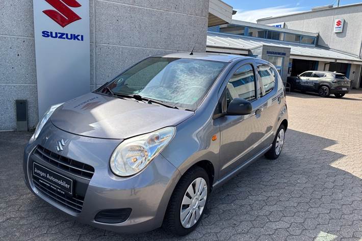undefined Suzuki Alto fra 2013 set udefra