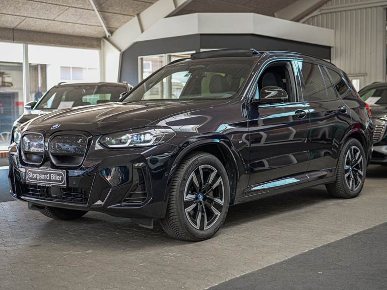 BMW iX3 Charged Plus M-Sport