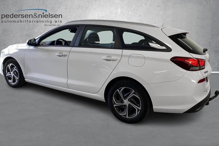 Hvid Hyundai i30 fra 2021