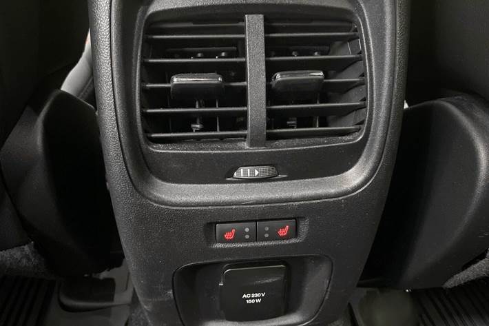 Sort Ford Kuga fra 2020