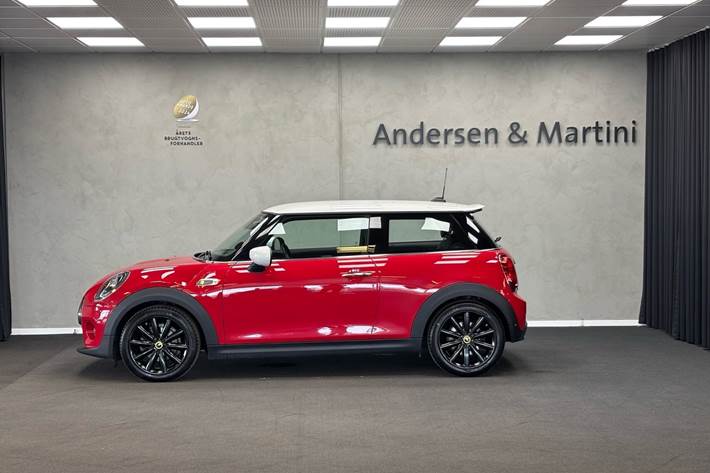 Rød Mini Cooper fra 2021