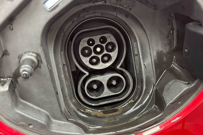 Rød Mini Cooper fra 2021