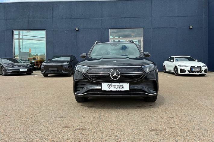 Sort Mercedes EQB 250+ fra 2023