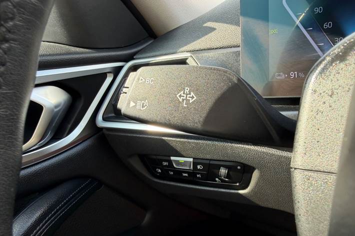 Hvid BMW i4 fra 2023
