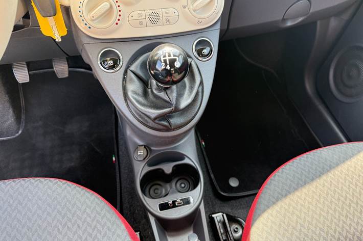Hvid Fiat 500C fra 2017
