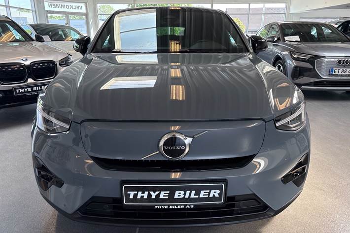 Grå Volvo C40 fra 2023