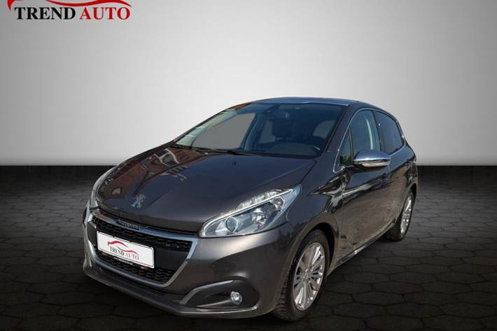 Grå Peugeot 208 fra 2019