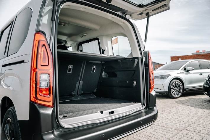 Sølv Citroën ë-Berlingo fra 2022