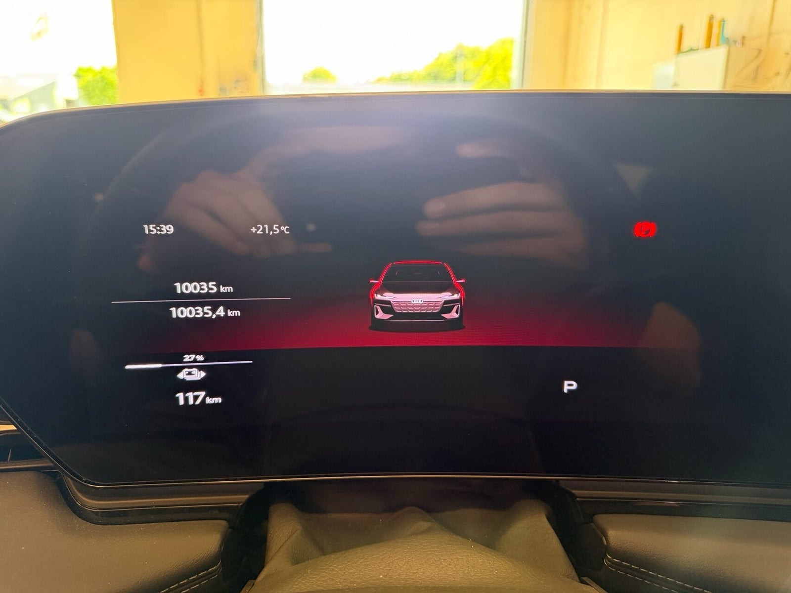 Grå Audi A6 e-tron fra 2025