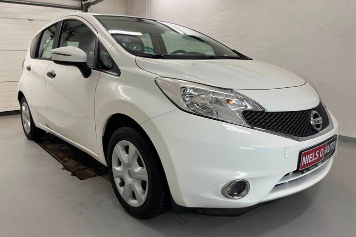 Hvid Nissan Note fra 2015
