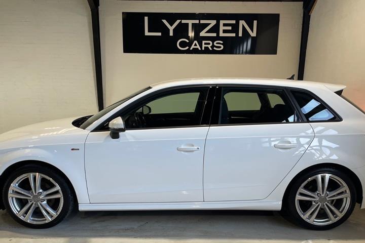 Hvid Audi A3 fra 2019