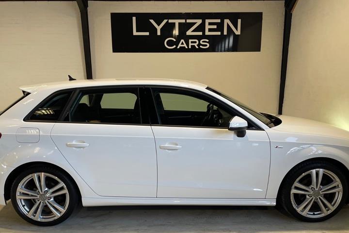 Hvid Audi A3 fra 2019