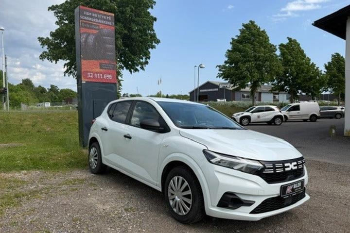undefined Dacia Sandero fra 2023 set udefra