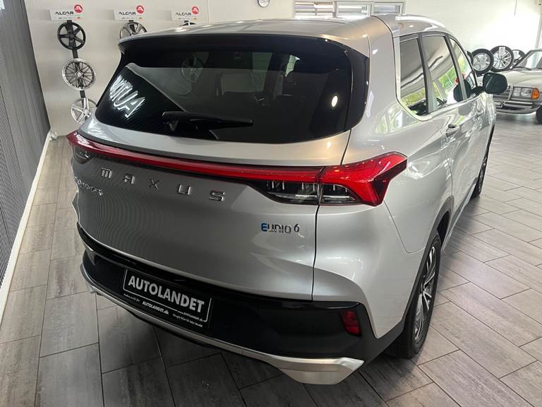 Maxus Euniq6