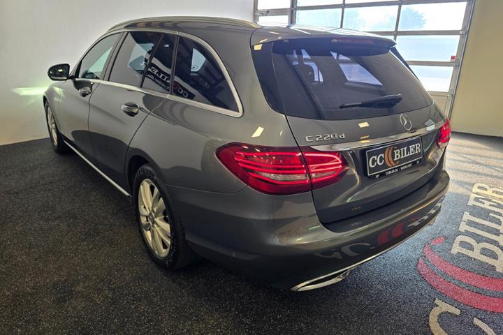 Sort Mercedes C220 d fra 2018