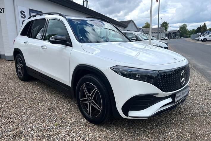 Hvid Mercedes EQB 250+ fra 2025