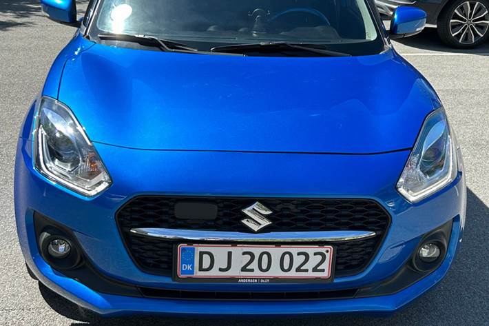Blå Suzuki Swift fra 2022