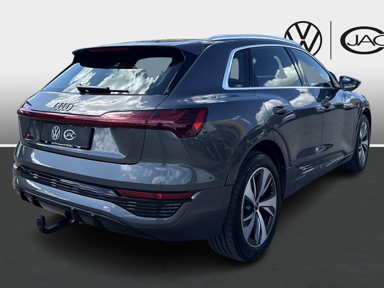 Audi Q8 e-tron 55 S-line quattro