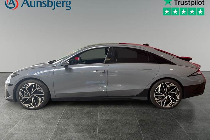 Grå Hyundai Ioniq 6 fra 2025