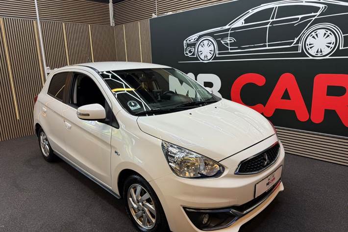 Hvid Mitsubishi Space Star fra 2020