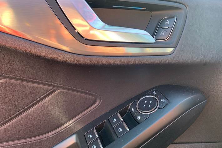 Rød Ford Focus fra 2018