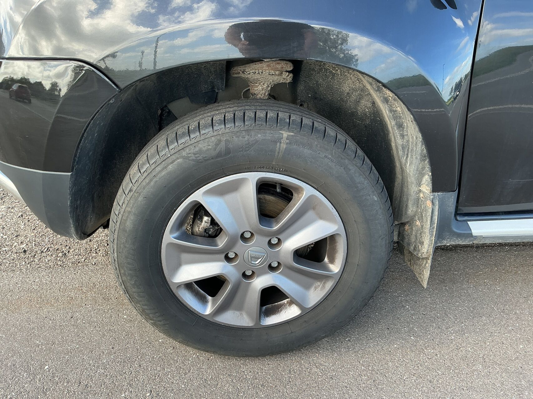 Sort Dacia Duster fra 2014