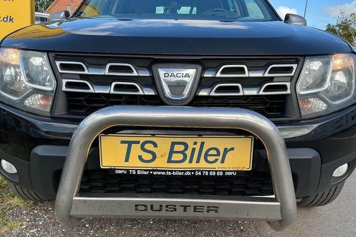 Sort Dacia Duster fra 2014