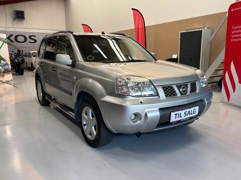 Nissan X-Trail 2,2 Comfort Van