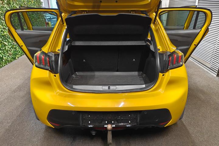 undefined Peugeot 208 fra 2020
