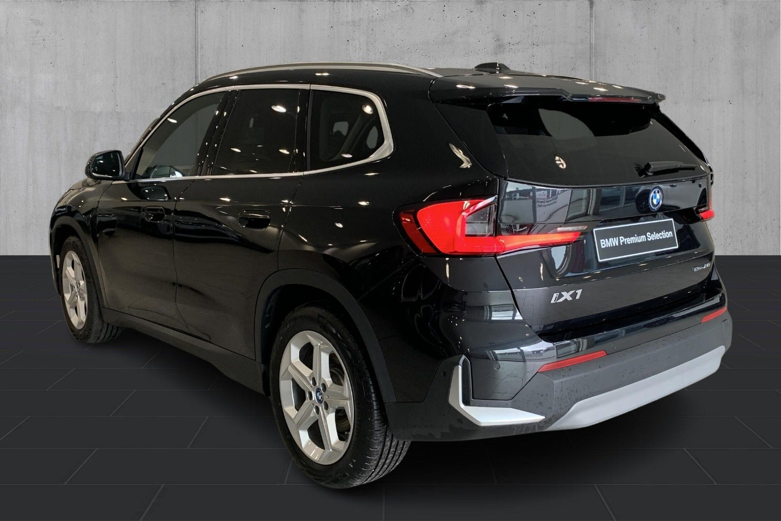 undefined BMW iX1 fra 2024