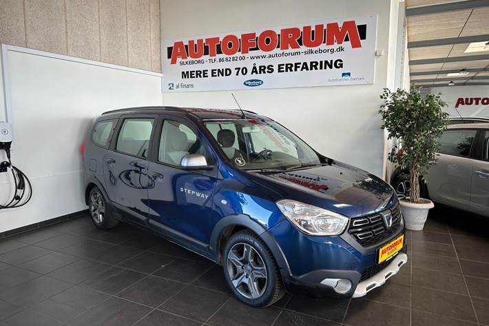 Blå Dacia Lodgy Stepway fra 2019